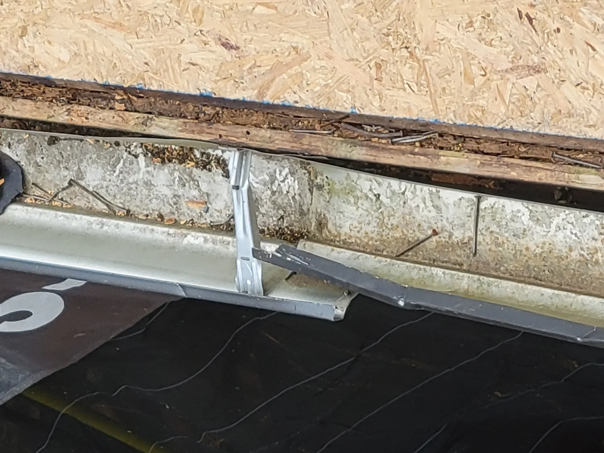 Gutter repair in Holly Springs NC