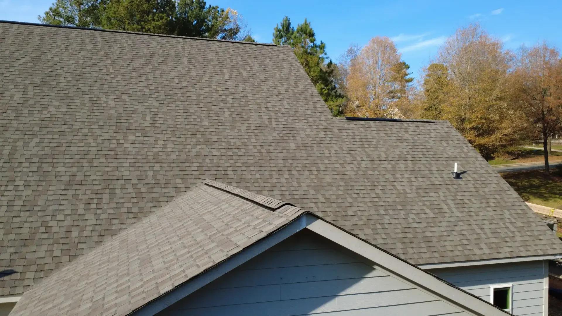 Roof inspection and maintenance services in Holly Springs NC