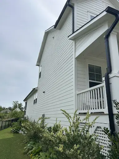 Completed siding installation with curb appeal in Raleigh NC